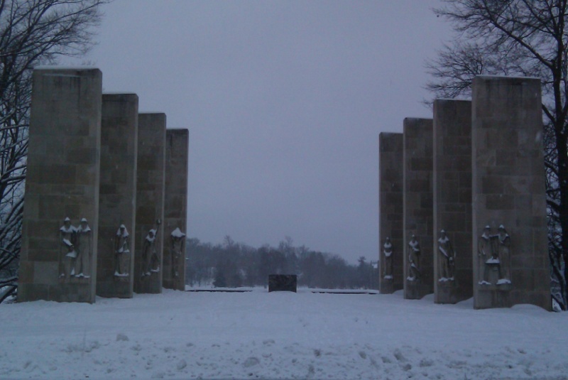 File:Pylons in Winter.jpg